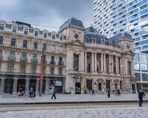 Knife Attack Injures Six at Kurdish Protest in Antwerp