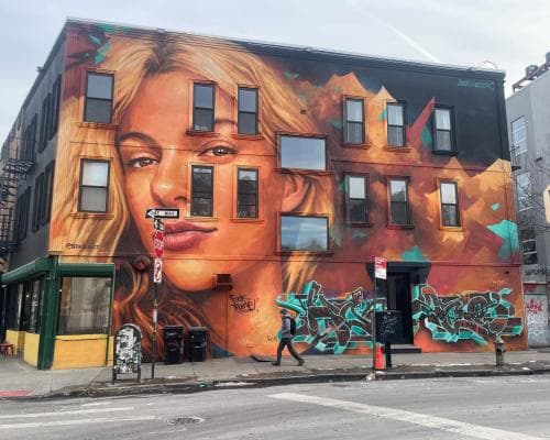 U.S. Politicians Turn Ukrainian Refugee’s Murder into Political Murals