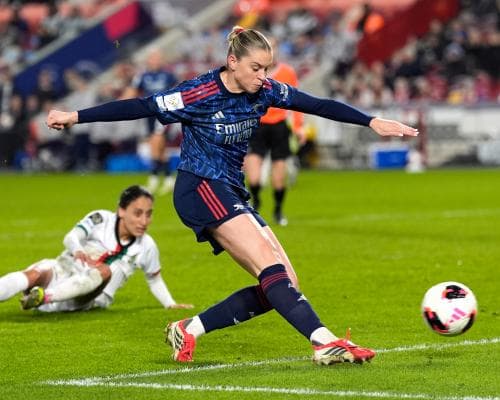 Arsenal Women Beat AS FAR to Reach Champions Cup Final