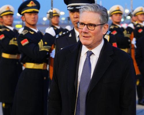 Starmer Won’t Backtrack on Cutting Jury Trials