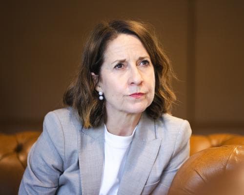 UK Tech Secretary Warns AI Will Cut Jobs, Plans to Train 10 Million Workers