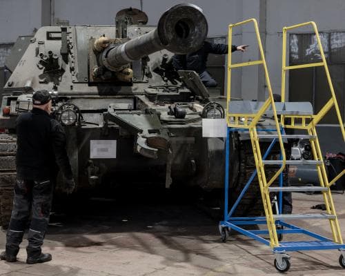 UK Engineers Secretly Repair Ukraine’s Military Equipment