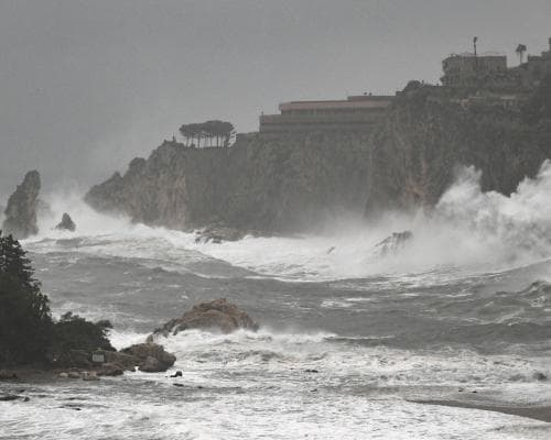 Cyclone Harry Triggers Hundreds of Deaths in Mediterranean Boat Tragedy