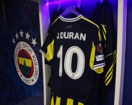 Jhon Durán’s Global Club Tour