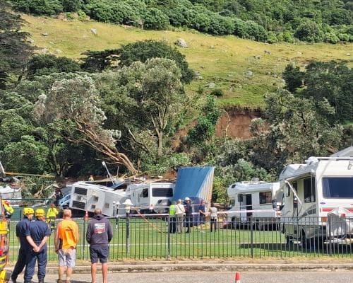 New Zealand landslide: Witness describes “almighty cracking” sound