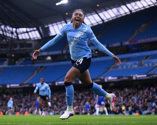Manchester City crushes Chelsea, extends lead in Women’s Super League