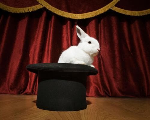 Rachel Reeves Plans a Quiet Spring Forecast to Reassure Markets