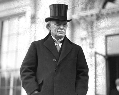 Could a 1911 law force the Lords to accept the assisted‑death bill?