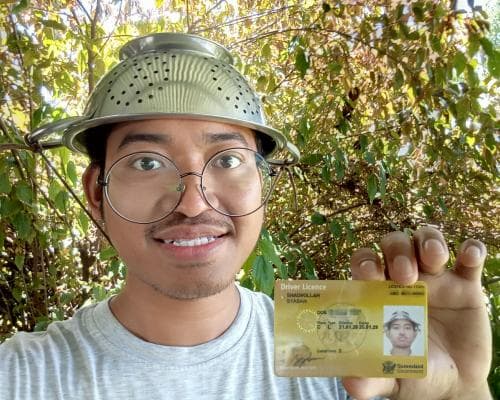 Pastafarian Man Seeks to Keep Colander on Queensland Driver’s Licence