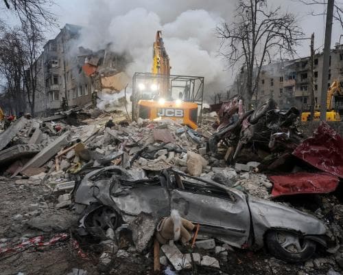 Ukraine Air Alert After Russian Strikes Kill Six People